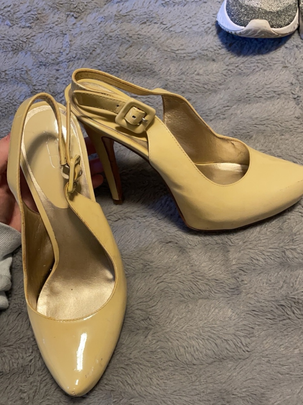 Aldo cream patent leather Slingback Pointed-Toe Heels